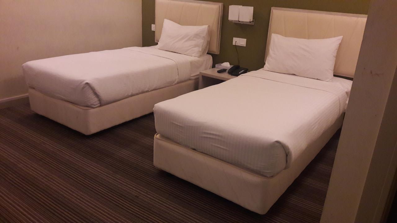Kosma Business Hotel Kuantan Eksteriør billede